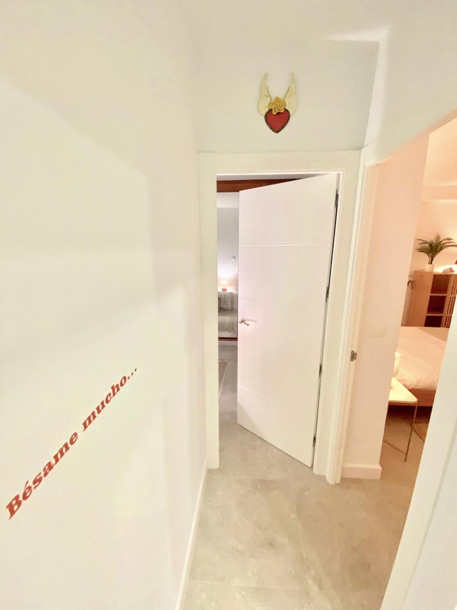 Amplio Apartamento En El Centro De Малага Экстерьер фото
